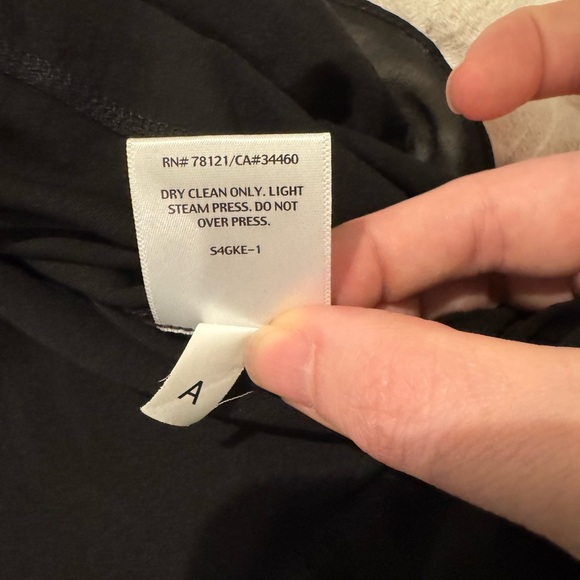 Eileen fisher 100% silk black long sleeve tunic top - Picture 8 of 8